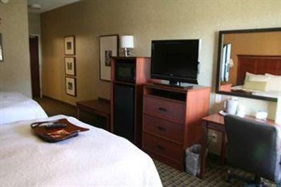 фото отеля Hampton Inn & Suites Valparaiso