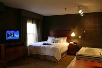 фото отеля Hampton Inn & Suites Valparaiso