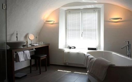 фото отеля Hotel Guardaval Scuol