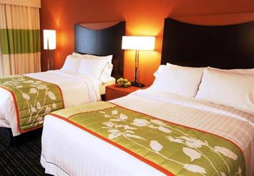 фото отеля Fairfield Inn Rochester East