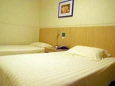 фото отеля Jinjiang Inn Zibo Liuquan Road