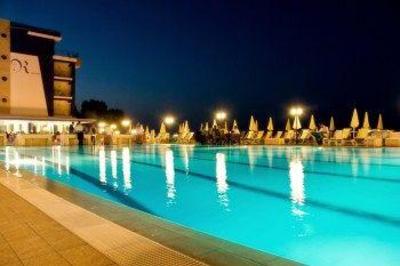 фото отеля Roses Hotel Roseto degli Abruzzi