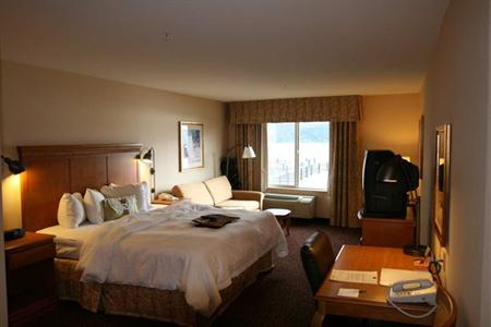 фото отеля Hampton Inn & Suites Bremerton