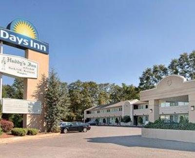 фото отеля Days Inn Freehold