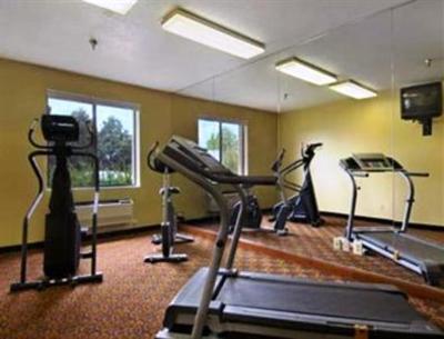 фото отеля Days Inn Saint Charles