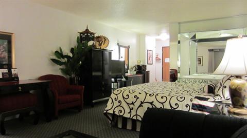 фото отеля BEST WESTERN Quiet House and Suites