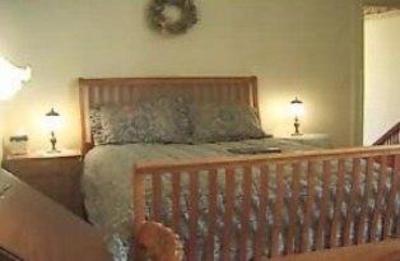 фото отеля Crescent Lily Inn Colorado Springs