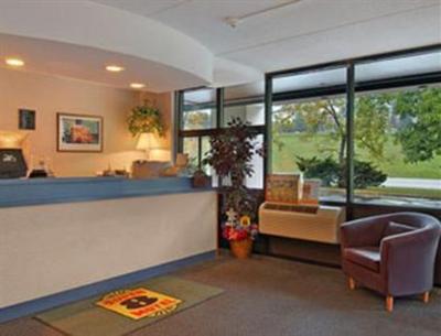 фото отеля Super 8 Motel White River Junction