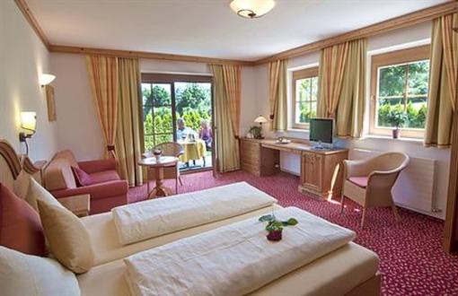 фото отеля Bergland Aparthotel Soll