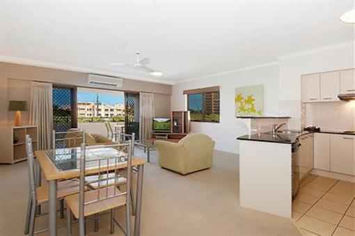 фото отеля Rovera Apartments Maroochydore