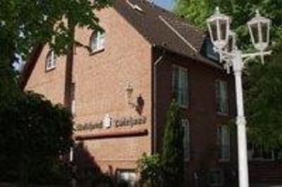 фото отеля Waldhotel Twiehaus Lubeck