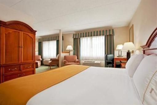 фото отеля Holiday Inn Express Pittsburgh North Harmarville