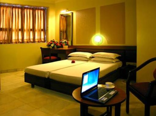 фото отеля Hotel Ashray International