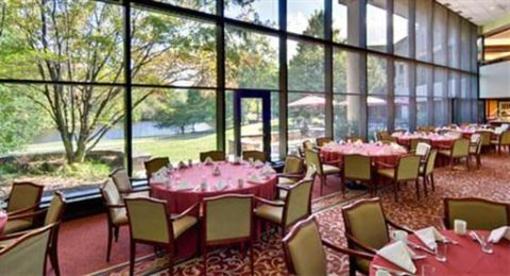 фото отеля Wyndham Princeton Forrestal Hotel and Conference Center
