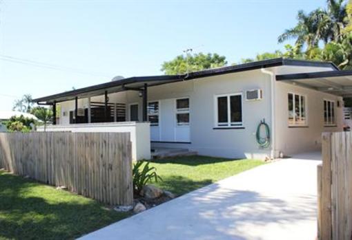 фото отеля Townsville Holiday Apartments