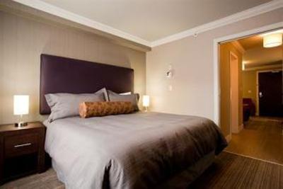 фото отеля Sandman Hotel & Suites Calgary South
