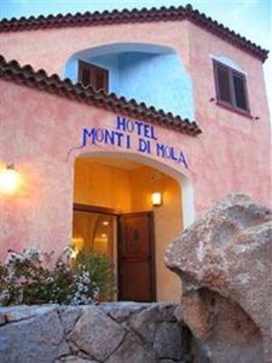 фото отеля Monti Di Mola Hotel Arzachena