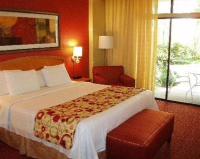 фото отеля Courtyard Hotel Marriott Village Orlando