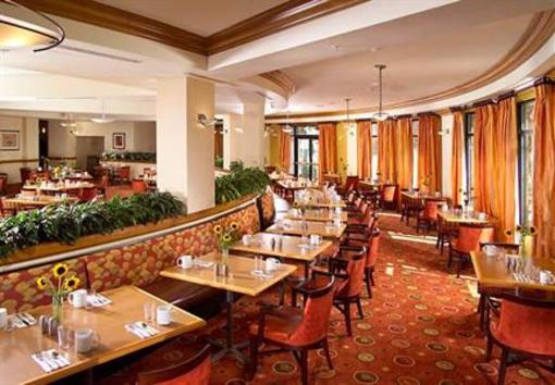 фото отеля Courtyard Hotel Marriott Village Orlando