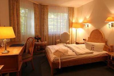 фото отеля BEST WESTERN Hotel Schmoeker-Hof