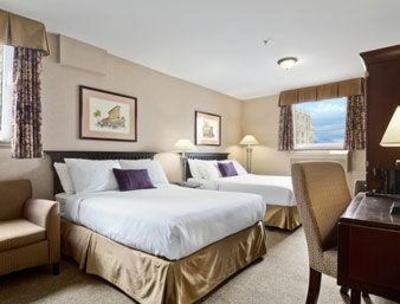 фото отеля Ramada Limited Hotel Downtown Vancouver