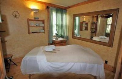 фото отеля Chipeta Sun Lodge & Spa