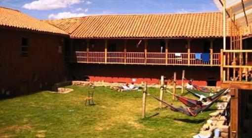 фото отеля Loki Backpackers Cusco