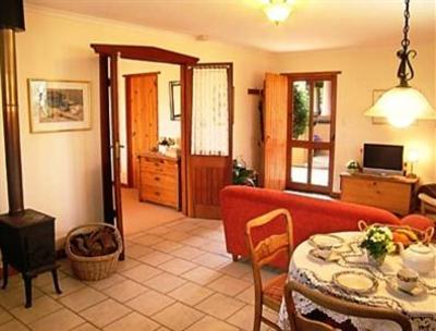 фото отеля Stephanette's Cottage