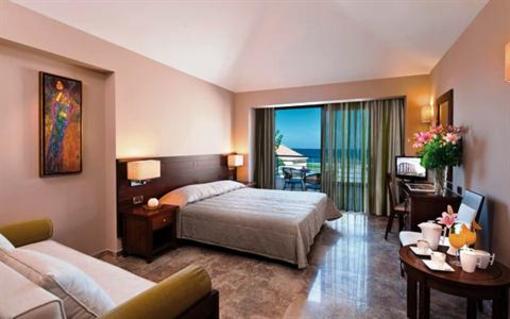 фото отеля Porto Platanias Beach Resort