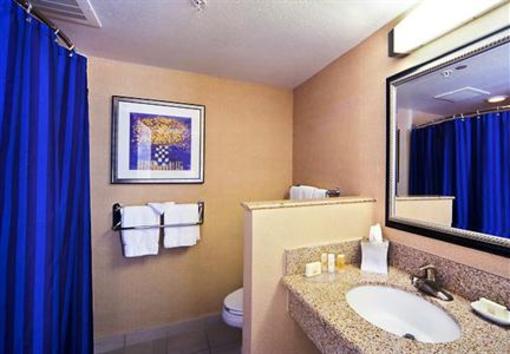 фото отеля Courtyard by Marriott Fort Smith Downtown