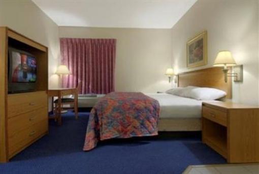фото отеля Red Roof Inn Clyde
