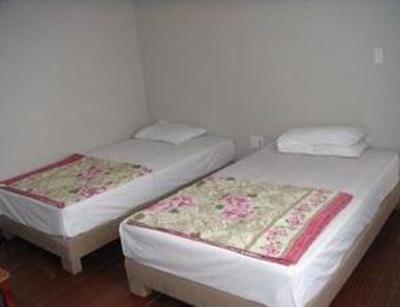 фото отеля Holiday Hotel Halong