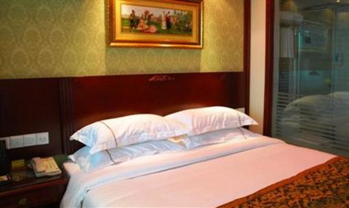 фото отеля Vienna Hotel Shenzhen Shajing Center Branch