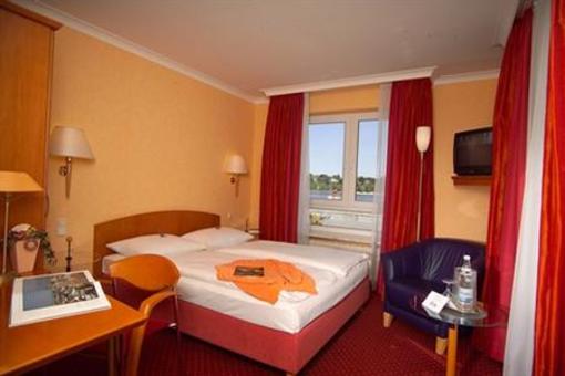 фото отеля Hotel Am Elbufer