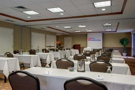 фото отеля Hilton Garden Inn Minneapolis/Maple Grove