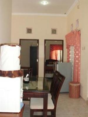 фото отеля Rumah Kaka Family Guest House
