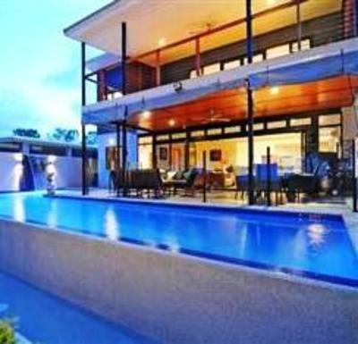 фото отеля Bramston Beach Luxury Holiday House