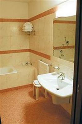 фото отеля Nilhotel