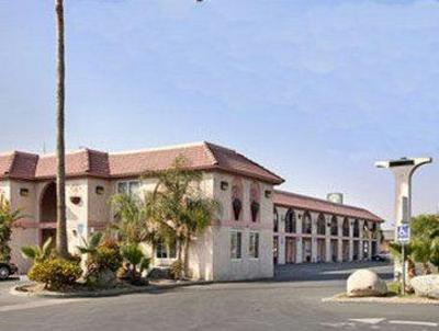 фото отеля Knights Inn Buttonwillow