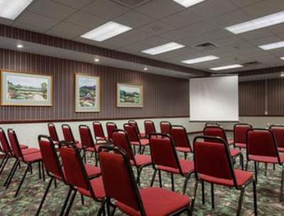 фото отеля Baymont Inn and Suites Keokuk