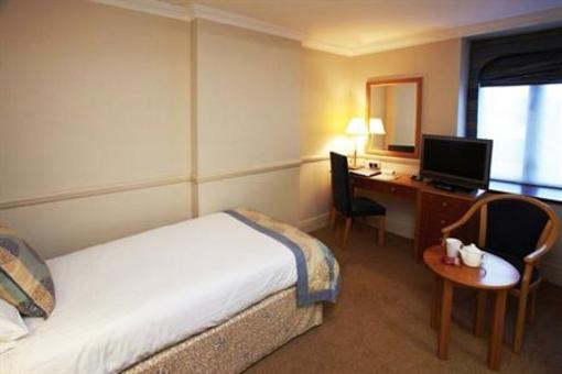 фото отеля BEST WESTERN The Gables Hotel