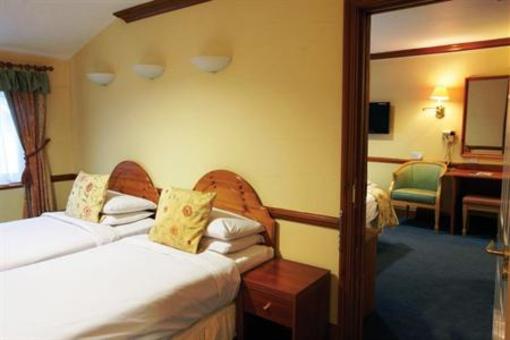 фото отеля BEST WESTERN The Gables Hotel