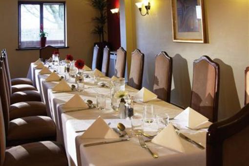 фото отеля BEST WESTERN The Gables Hotel