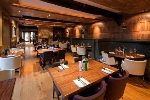фото отеля The Blue Boar Witney