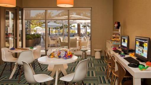 фото отеля The St. Regis Bal Harbour Resort