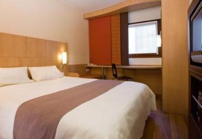 фото отеля Ibis Arles
