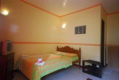 фото отеля D' Lucky Garden Inn & Apartelles Palawan