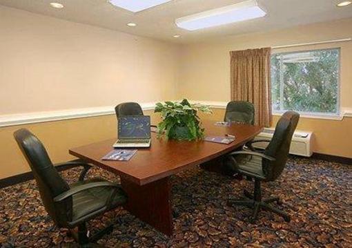 фото отеля Suburban Extended Stay DFW Airport North