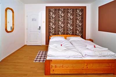 фото отеля Ritchie's Hostel