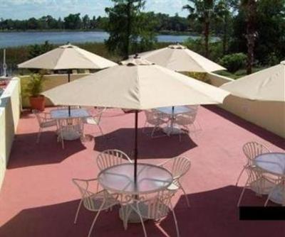 фото отеля Royal Celebration Inn on Lake Cecile